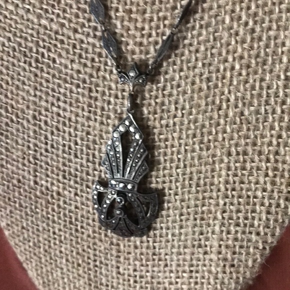 Necklace - Picture 2 of 3